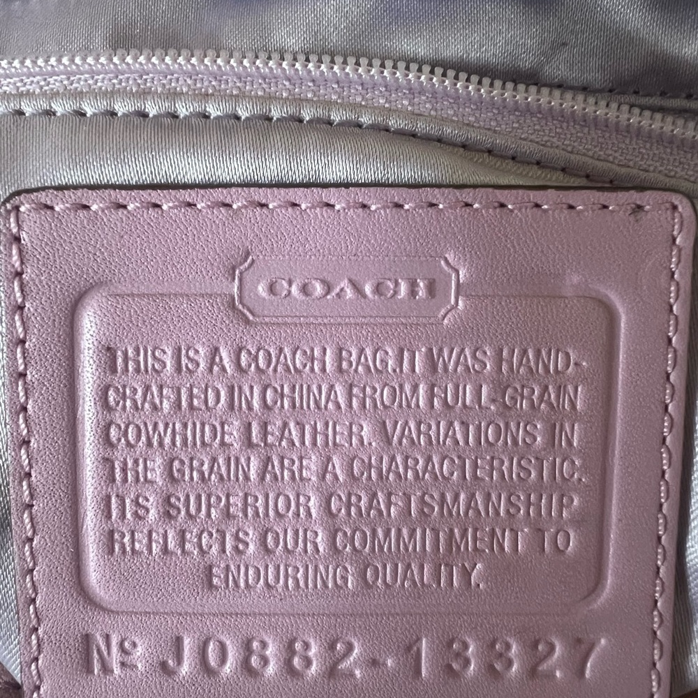 Coach Lilac Penelope Hobo Bag with Elegant Crescent Design - Picture 7 of 10